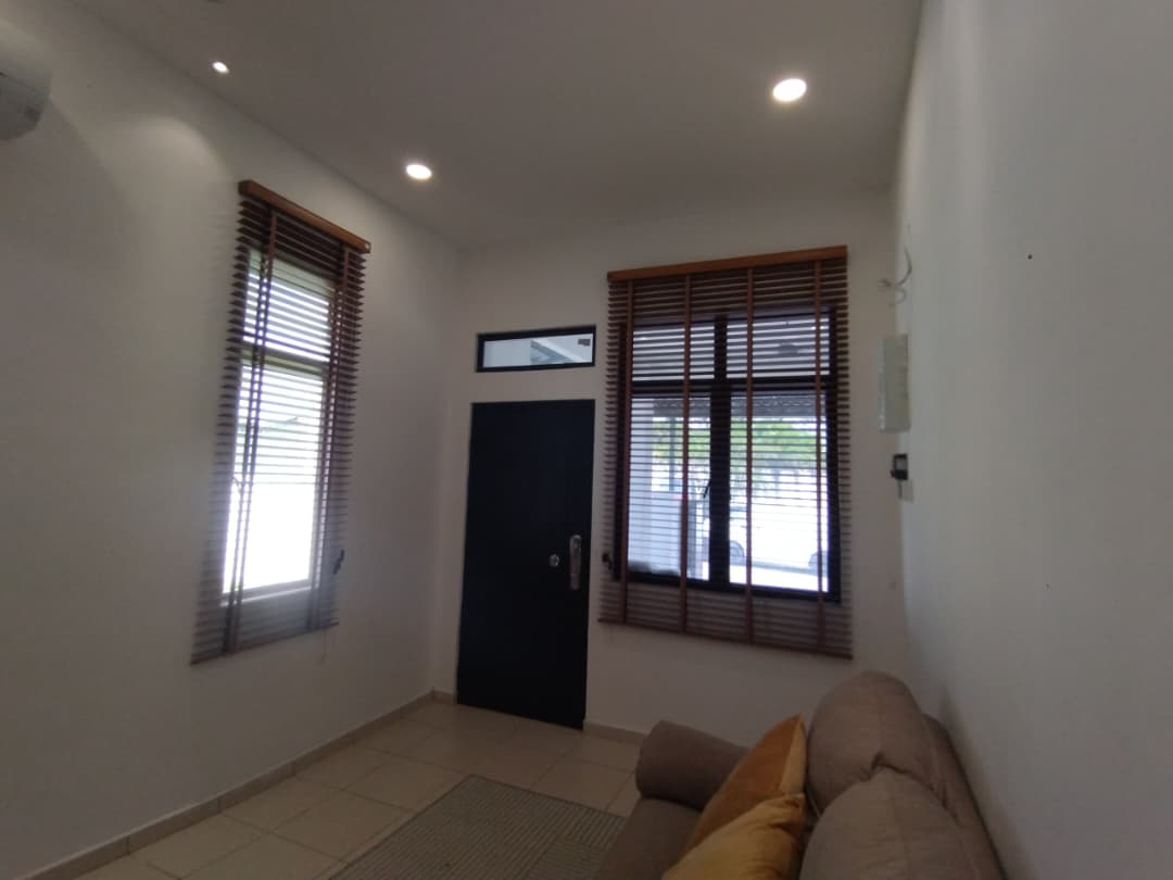 TIMBER PS BLINDS & LANTEX BLIND